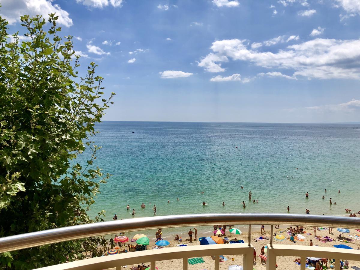 רבדה Apartments Bellevue מראה חיצוני תמונה